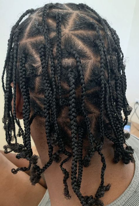 Triangle parted mens hairstyle Triangle Hair Parting, Triangle Braids Men, Triangle Part Braids Men, Boys Cornrows, Triangle Part Braids, Cornrows For Boys, Boy Braid Styles, Triangle Parts, Hair Like Wool