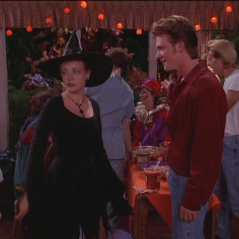 Sabrina And Harvey, Harvey Sabrina, The Fall Movie, Sabrina Witch, Sabrina The Teenage Witch, Melissa Joan Hart, Halloween Party Dinner, 90s Halloween, Cute Couple Halloween Costumes