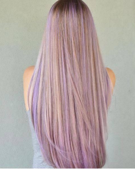 Lavender Purple Highlights, Blond With Lavender Highlights, Light Blonde With Purple Highlights, Purple Highlights Blonde Hair Straight, Subtle Purple Highlights Blondes, Light Purple And Blonde Hair, Light Hair Ideas, Purple Tips Hair Blonde, Blond Hair With Purple Highlights