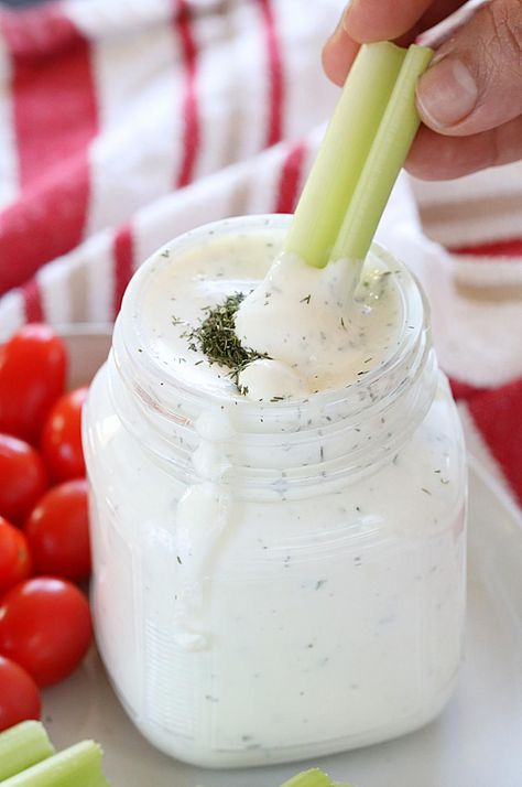 Homemade Vegan Ranch Dressing made with a handful of ingredients. So creamy and delicious that it will soon become a staple dressing in your kitchen. Besides that, it's Gluten-free, Vegan, and Nut-free! #glutenfree #vegandressing #ranch #saladdressing #veganranch #glutenfreeranch #healthyranch Low Lectin Foods, Plant Paradox Food List, Gluten Free Ranch Dressing, Dr Gundry Recipes, Homemade Vegan Ranch Dressing, Lectin Free Foods, Plant Paradox Diet, Green Goddess Salad Dressing, Lectin Free Diet