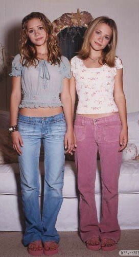 Mary Kate And Ashley Olsen, Olsen Twins Style, 90s 2000s Fashion, Mary Kate And Ashley, Twins Fashion, 2000s Fashion Trends, 00s Fashion, 2000 Fashion, Early 2000s Fashion