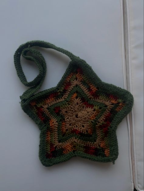 Fairycore Crochet Ideas, Dark Academia Crochet Ideas, Goblincore Crochet Ideas, Alt Gift Ideas, Whimsy Goth Crochet, Earthy Crochet Projects, Whimsigothic Crochet, Crochet Star Bag Pattern, Fairygrunge Crochet