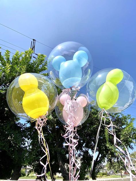 Disneyland Birthday Party, Disney World Birthday, Disney Party Decorations, Disneyland Birthday, Disney Balloons, Mickey Birthday Party, Tema Disney, Park Birthday, Disney Birthday Party