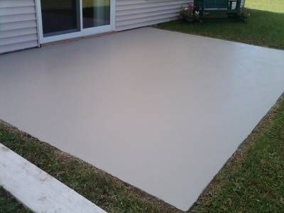 concrete resurfacing Cement Overlay Patio, Concrete Patio Resurfacing Ideas, Cover Cracked Concrete Patio, Concrete Patio Cover Up Ideas, How To Resurface Concrete Patio, Resurface Concrete Patio, White Concrete Patio, Concrete Overlay Patio, Patio Resurfacing Ideas