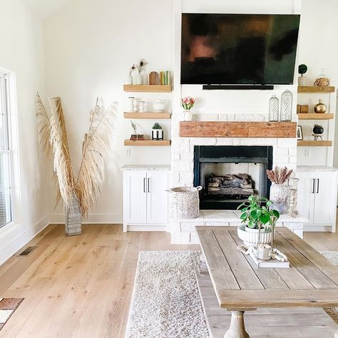 204 Likes, 6 Comments - Aeron Smith Westbrook (@thewestbrookfarmhouse) on Instagram: “It’s so refreshing when you wake up and realize it’s Friday! Happy Friday sweet friends! Enjoy your…” Fall Mantle Decor With Tv, Mantle Decor With Tv, Mantle Decor With Tv Above, Chimney Decor, White Brick Fireplace, Fall Mantle Decor, Built In Shelves Living Room, Fireplace Shelves, Fall Mantle