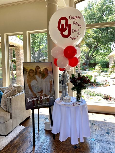 College Table At High School Grad Party, Red White Graduation Party, Graduation Party Gift Table Ideas, Red Graduation Party Decorations, Grad Party Table Set Up, Grad Party Venue Ideas, Red And White Grad Party, Ou Grad Party, Combined Graduation Party Ideas