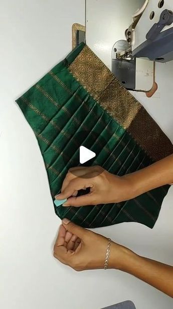 Sleeve Designs For Saree Blouse, Blouse Sleeves Design Latest Simple, Blouse Neck Design Latest, Indian Sleeves Design, Simple Blouse Hand Designs, New Sleeves Designs For Blouse, Blouse Stiching Tutorial, Princess Blouse Designs, Sleeve Pattern For Blouse