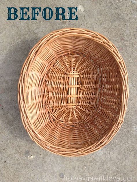 Oval Basket Decor Ideas, How To Paint A Basket, Decorating Baskets Ideas, What To Put In Baskets For Decor, Upcycle Baskets, Baskets Ideas Decorative, Painting Wicker Baskets, Ideas For Gift Baskets, Uses For Baskets