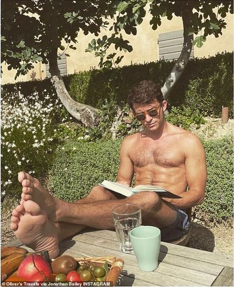 Jonathan Bailey, Ripped Abs, Falling Down, Perfect Man, Celebrities Male, Celebrity Crush, Rap, Actors, Magazine