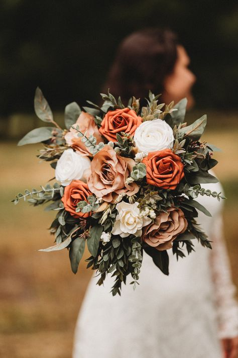 Ivory Bouquet, Bridal Bouquet Fall, Boho Bouquet, Sage Green Wedding, Fall Wedding Bouquets, Fall Wedding Flowers, Wedding Theme Colors, Fall Wedding Colors, Western Wedding