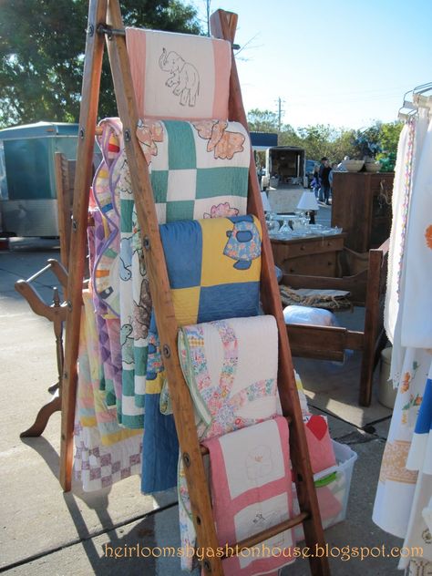 Quilt Ladder Display Ladder Diy, Quilt Vendor Display, How To Display Quilts At Craft Show, Craft Show Quilt Display Ideas, How To Display Blankets At A Craft Fair, Craft Show Blanket Display, Quilt Ladder Display, Quilt Racks Ideas Standing, Quilt Display Ideas Craft Fairs