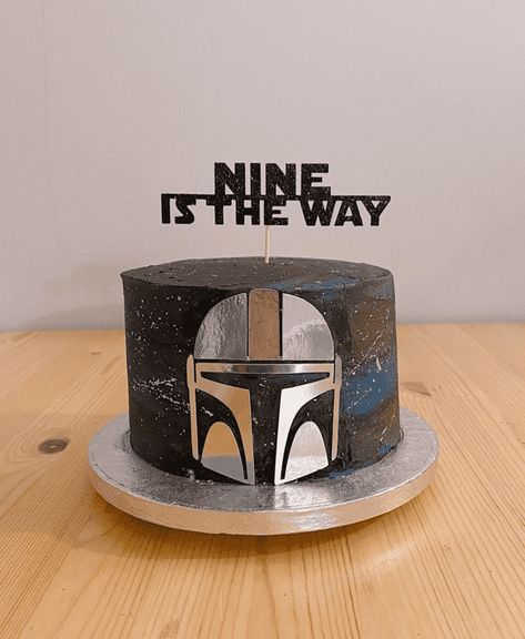 Star Wars Cake Mandalorian, Darth Maul Birthday Cake, Birthday Cake Mandalorian, The Mandalorian Cake Ideas, Star Wars Birthday Party Ideas Cake, The Mandalorian Birthday Party Ideas, Mandalorian Birthday Cake Ideas, Mandolorian Birthday Party Ideas, Mandalorian Party Ideas