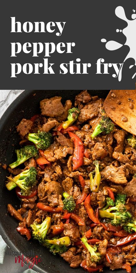 Close up of pork stir fry and vegetables in a black saucepan. Pork Stir Fry Recipes, Stir Fry Recipes Healthy, Pepper Pork, Simple Marinade, Wok Recipes, Honey Pork, Asian Pork, Pork Fillet, Dinner Rotation