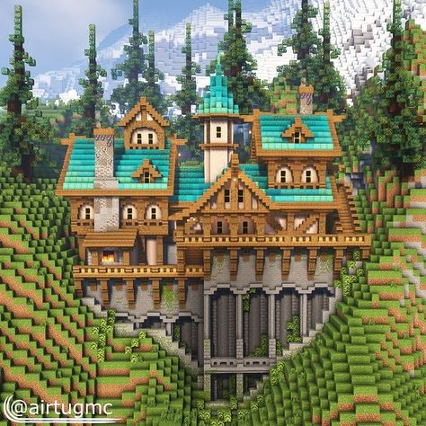 Large Minecraft House Ideas, Minecraft Survival Village Ideas, Minecraft Large House Ideas, Minecraft Cliff Side House, Cliff Base Minecraft, Minecraft Large Builds, Minecraft Cliff Houses, Cliff Side Minecraft House, Large Minecraft Builds