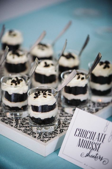 Black And White Party Food Table, Black And White Wedding Shower Ideas, All Black Themed Birthday Party, Black And White Party Food, Black Foods For Party, Black And White Treats, Black And White Bridal Shower Ideas, Black And White Dessert Table, Black And White Cake Pops