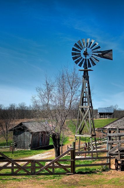 Farm Windmill, Windmill Water, Water Wheels, Wind Mills, Old Windmills, Country Barns, Chateau France, Country Scenes, Farms Living