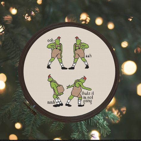 NicheStitches - Etsy Dr Seuss Grinch, Grinch Who Stole Christmas, Dragon Cross Stitch, Diy Holiday Decor, Cross Stitch Patterns Christmas, Modern Cross Stitch Patterns, Grinch Christmas, Modern Cross, Christmas Cross