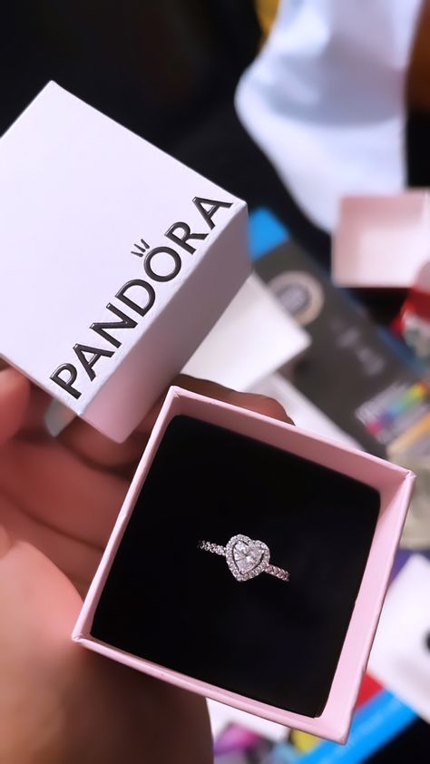 Pandora Elevated Heart Ring, Elevated Heart Ring, Promise Rings Pandora, Pandora Bracelet Charms Ideas, Cute Promise Rings, Pandora Bracelet Designs, Pandora Ring, Pandora Heart, Expensive Jewelry Luxury