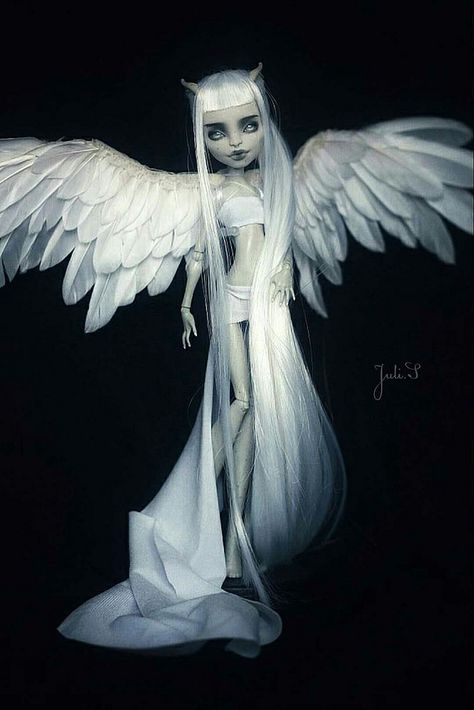 Monster High Rochelle Goyle, Monster High Rochelle, Rochelle Goyle, Monster High, Angel, Hair, White