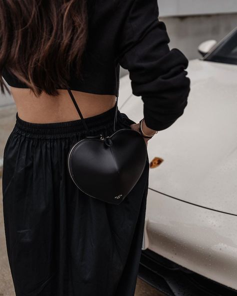 Alaia Heart Bag Outfit, Alaia Bag Outfit, Alaia Heart Bag, Alaia Bag, Black Summer Outfits, Heart Shaped Bag, Dream Bag, Fancy Things, Basic Fits