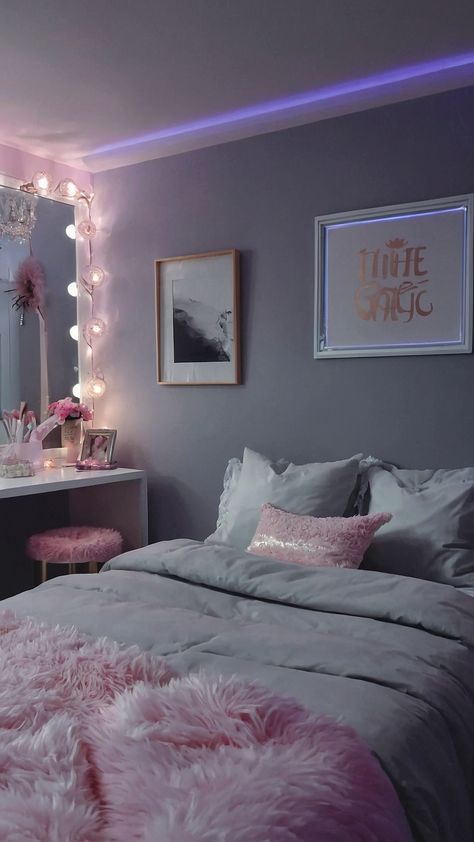 Discover the latest trends in girly room decor for teens women and cute small kids Embrace the pink and purple hues in a simple and aesthetic way Explore dark blue and teen pink room ideas that are both stylish and cozy Grey And Pink Themed Bedroom, Light Pink And Gray Bedroom, Pink White And Grey Bedroom Ideas, Teen Pink Room, Pink And Black Bedroom Aesthetic, Girly Bedroom Ideas For Kids, Pink Grey And White Bedroom, Purple Bedroom Ideas For Teens, Purple And Grey Bedroom Ideas