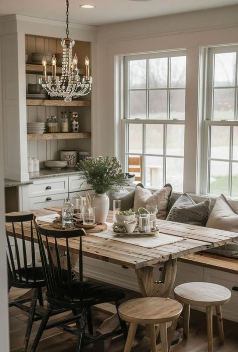 Kitchen Table Farmhouse Decor, Kitchen Table Couch, Kitchen Dinner Table Ideas, Modern Country Dining Table, Farmhouse Table And Chairs Dining Room, Small Kitchen Big Table, Comfy Cozy Dining Room, Farmhouse Cottage Dining Room, Simple Country Decor