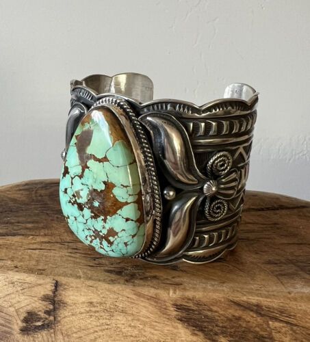 ad eBay - Find many great new & used options and get the best deals for Navajo Andy Cadman Royston Turquoise & Sterling Cuff ~Signed~ at the best online prices at eBay! Free shipping for many products! Antique Turquoise Jewelry, Vintage Navajo Jewelry, Vintage Turquoise Jewelry, Turquoise Stone Jewelry, Turquoise Jewellery, Amazon Photos, Antique Turquoise, American Indian Jewelry, Navajo Jewelry