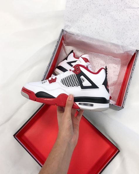 Jordan 4 Retro Fire Red, Nike Airmax Plus, Jordan 4 Fire Red, Jordan 1 Outfit, Nike Air Jordan 4, Cheap Jordans, Air Jordan Sneakers, Jordan 4 Retro, Air Jordan 4