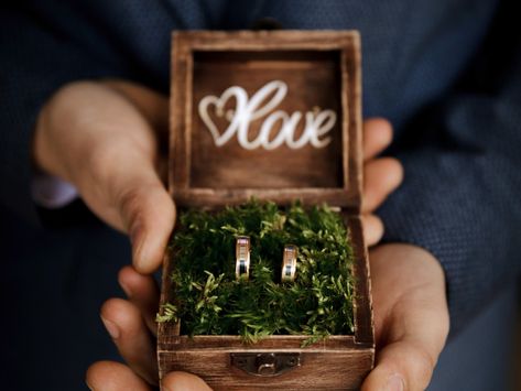 Keep your wedding bands safe and sound on the big day with a wooden ring box that reflects your laid-back style. Unique Engagement Ring Box, Wooden Ring Boxes, Ring Bearer Box Rustic, Wedding Ring Bearer Boxes, Personalized Ring Box, Rustic Ring Box, Rustic Wedding Rings, Wood Ring Box, Rustic Rings