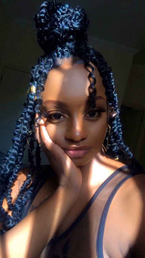 Blue Passion Twists, Purple Passion Twists, Hair Aesthetics, Passion Twists, Girls Hairstyles Braids, Hairstyles Braids, 4c Hairstyles, School Time, Curly Hairstyles