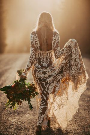 Elopement Inspiration with a Show-Stopping Boho Lace Gown | Ruffled Autumn wedding inspiration Fall Wedding Theme Open Back Mermaid Wedding Dress, White Long Sleeve Wedding Dress, Wedding Dress Vintage Sleeves, Groom Wedding Pictures, Fall Wedding Style, Pallas Couture, Autumn Wedding Reception, End Of The Road, Wedding Themes Fall