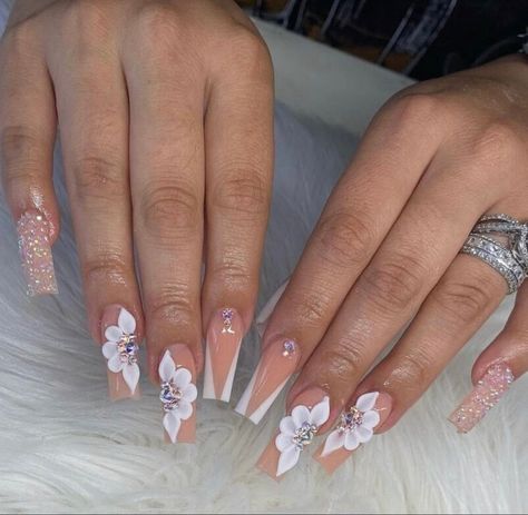 Pretty Nails With Flowers, Wedding Nails For Bride 3d Flower, Nails Design With 3d Flowers, Bridal Nails 3d Flowers, Birthday Nails 3d Flowers, 3 D Art Nails, Nail Ideas 2023 Simple, Square Nails With 3d Flowers, White Flowers On Nails