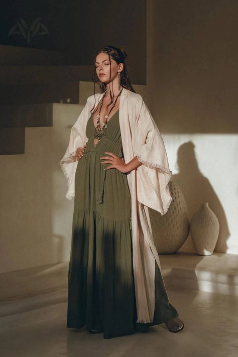 Sage Color Dress, Look Kimono, Green Boho Dress, Elegant Kimono, Multiway Dress, Character Clothes, Adjustable Dress, Green Wedding Dresses, Linen Kimono