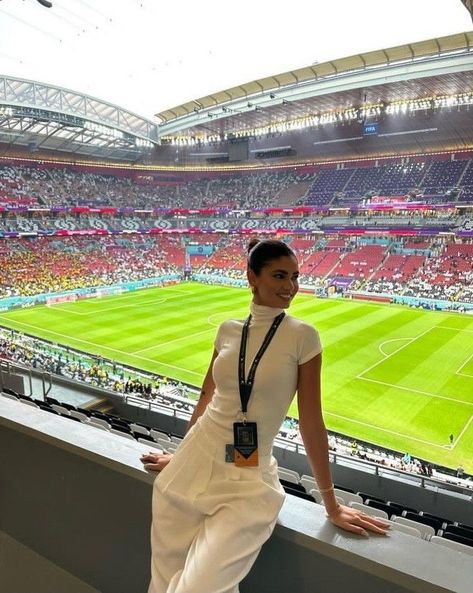 Wags Football Girlfriends Outfits, Wag Football Wife, Wag Vision Board, Soccer Wife Outfit, Footballers Wife Aesthetic, Wag Life Aesthetic Football, Soccer Wife Life Aesthetic, Football Wife Aesthetic, Wag Life Aesthetic