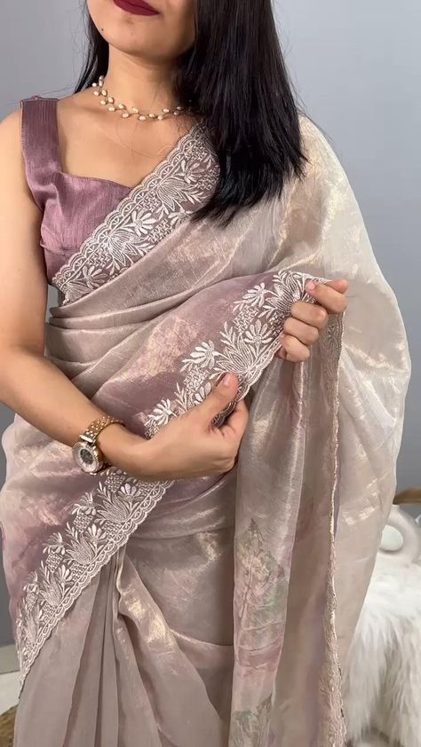 Product details👇🏻 Saree- soft organza Blouse-Mono banglori Pattern- Printed saree with sequins and thread work rate- DM.WhatsApp no 9110524754 for orders.🙏NO COD🙏 Pakistani Actress In Saree, Tissue Organza Saree Blouse Designs, Latest Saree Trends, Indian Dress Up, Simple Saree Designs, Floral Print Sarees, Simple Frocks, Latest Model Blouse Designs, New Saree Blouse Designs