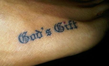 God's gift <3 Gods Gift Tattoo, Tattoo Football, Design Gift Ideas, About God, S Tattoo, Tattoo Lettering, Tattoo Inspo, Football Player, Neck Tattoo