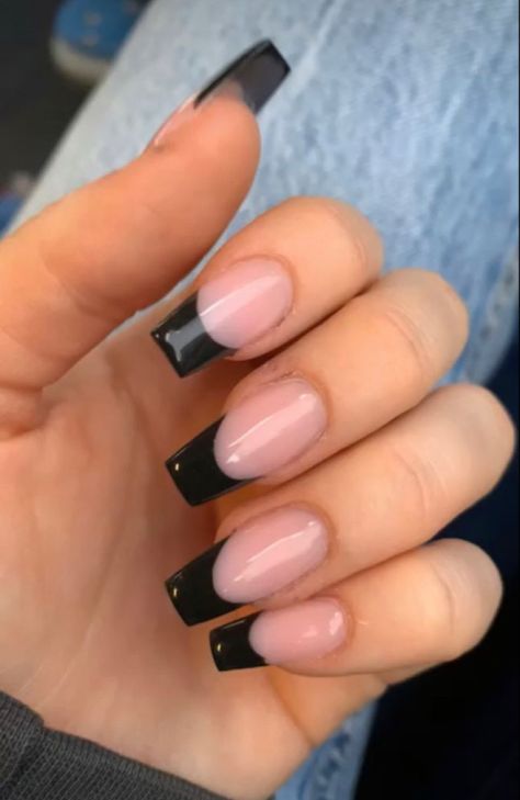 Nails Inspo Medium, French Tips Black, Black French Tips, Aesthetic 2024, French Tip Acrylic Nails, Casual Nails, French Acrylic Nails, Black French, Acrylic Nails Coffin Short