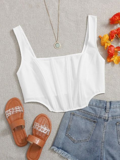 Plus Zip Back Asymmetrical Hem Crop Top | SHEIN USA Cute White Dress, Style Crop Top, Summer Plus Size, Causual Outfits, Crop Top Outfits, Looks Chic, Corset Style, Girls Fashion Clothes, Girly Outfits