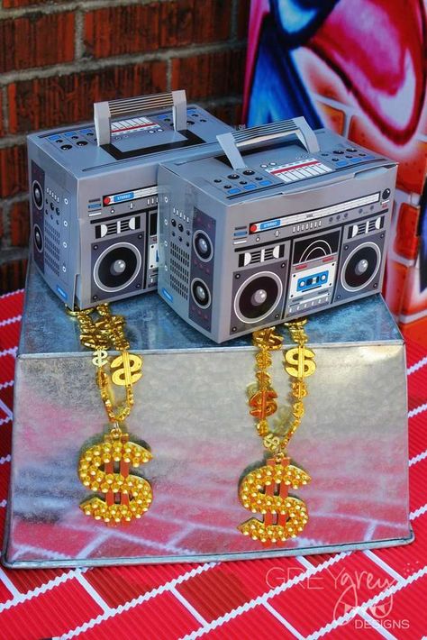 Hip Hop Party Ideas, Hip Hop Birthday Party Ideas, 80s Hip Hop Party, Hip Hop Party Theme, 90s Theme Party Decorations, 90s Hip Hop Party, Birthday Party Inspiration, Hip Hop Birthday Party, 90s Party Ideas