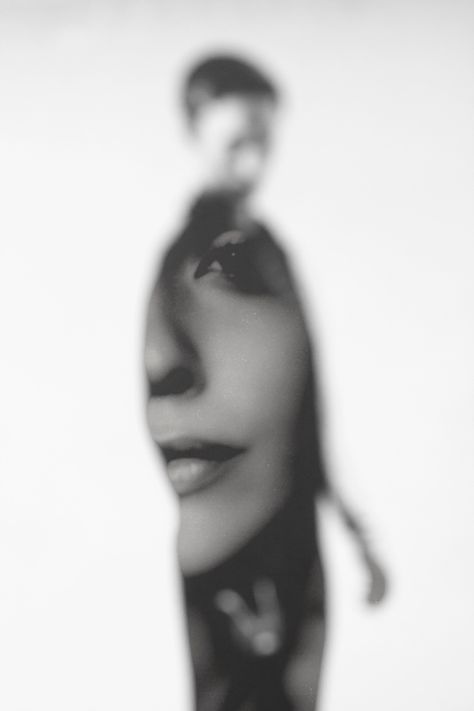 Double Exposure Portrait, Exposition Photo, Double Exposure Photography, Photographie Portrait Inspiration, Bw Photography, Multiple Exposure, Exposure Photography, Foto Tips, Montage Photo