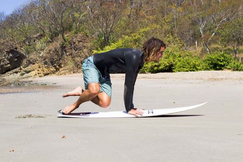 Surf Training, Surfing Workout, Surfing Tips, Surfing Aesthetic, Surf Instructor, Mavericks Surfing, Professional Surfers, Water Surfing, Warm Up Routine