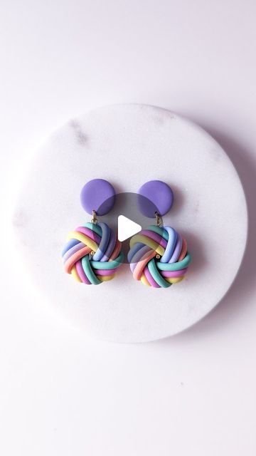 Funky Earrings, Knot Earrings, Polymer Clay Tutorial, Polymer Clay Art, Christmas Earrings, Fun Earrings, Diy Earrings, Cute Earrings, Polymer Clay Earrings