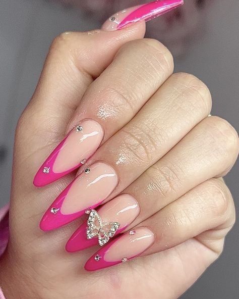 ig: nailsxlizeth_ Red And Hot Pink Nails, Fuschia Nails Design, Hot Pink And Gold Nails, Pink Nails Almond, Pink Almond Nails, Pink Tip Nails, Nail Shades, Hot Pink Nails, Classy Acrylic Nails