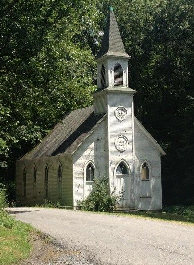 Sweet Old Country Church For Sale In West Virginia $20K ~ Contingent - Old Houses Under $50K Tiny Churches, Trending Hairstyles For Women, Church Aesthetic, Abandoned Churches, Country Churches, Old Country Churches, Church Pictures, Beautiful Churches, Take Me To Church