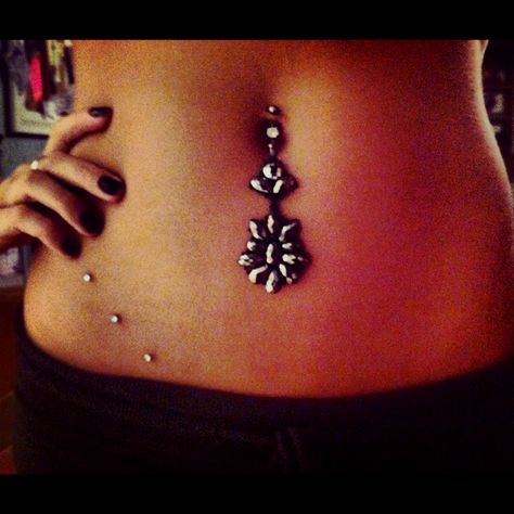 Hip piercing dermal piercing surface piercing..well i have one on each side. .should i get two more on each side :) i think yes! love this! Pierced Belly Button, Piercing Alla Lingua, Hip Dermal Piercing, Piercing Surface, Hip Piercings, Hip Piercing, Microdermal Piercing, Bellybutton Piercings, Beautiful Baubles