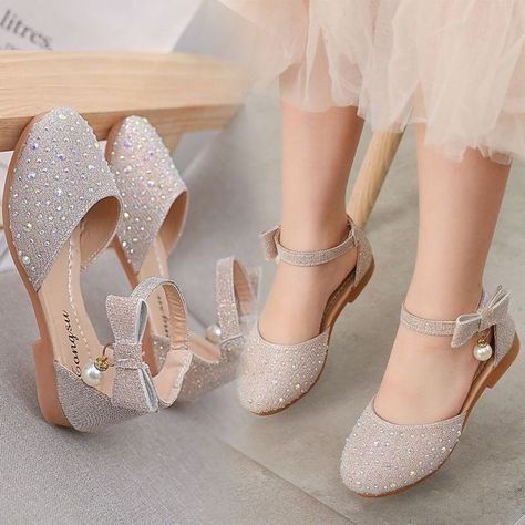 Stylish Sandals For Girls, Kids Shoes Girls Children, Girls Formal Shoes, Stylish Shoes Heels, Girls Shoes Teenage, Girls Sandals Kids, Kids Heels, Shoes 2021, Girls Dress Shoes