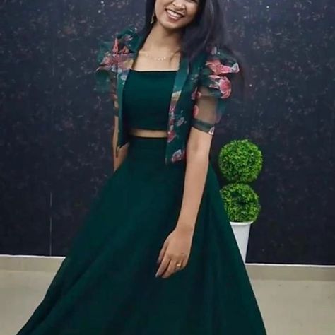 DM for order Catalog Name: *Lehenga* Exclusive arrival💚 Launching exclusive Designer Ready-to-wear Crop top lehenga with beautiful print overcoat for this summer festival wear 👉🏻 *Fabric lehenga and blouse:-* Faux Georgette fabric 👉🏻 Fabric overcoat: premium organza fabric with beautiful floral print Skirt length : 42 Inches Flair: 4mtr full flair Linning: crepe material for complete Zip work: blouse and skirt attached Size: M(38),L(40),XL(42),XXL(44) Weight: 450grams Selling be... Crop Top Designs For Lehenga, Organza Crop Top Lehenga, Organza Skirt And Crop Top, Top Lehenga, Crop Top Lehenga, Crepe Material, Crop Top Designs, Organza Skirt, Wear Crop Top