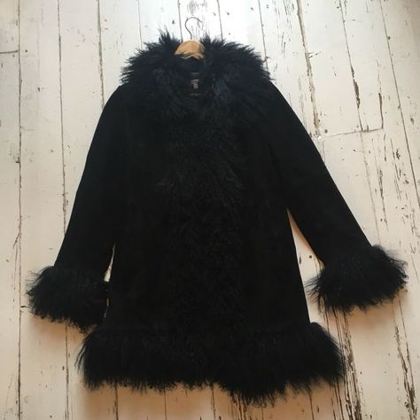 Penny Lane Coat Black, Black Penny Lane Coat Outfit, Black Fur Trim Coat, Black Penny Lane Coat, Pennylane Jacket, Vamp Fits, 70s Goth, Black Fluffy Jacket, Goth Coat