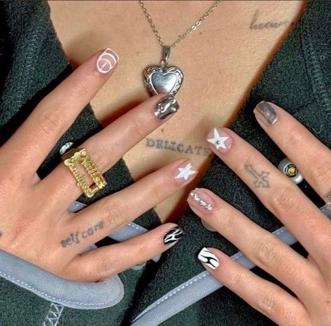 Cowboy Nails, Finger Art, S Nails, Hard Nails, Different Nail Designs, Delicate Tattoo, Nessa Barrett, Star Nails, Baby Cowboy