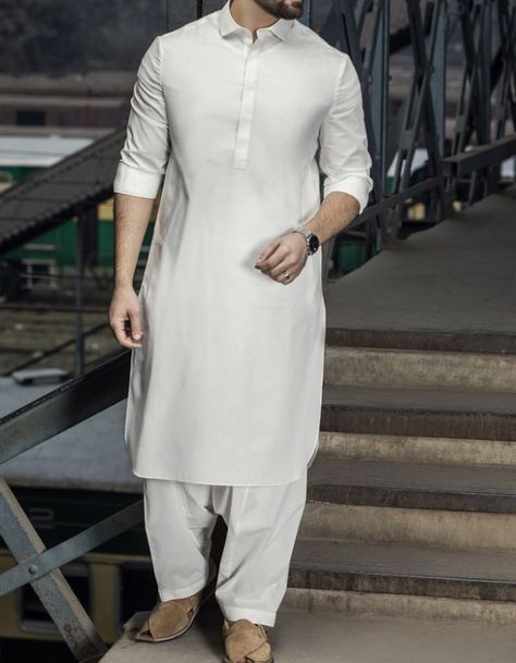 Stylish Junaid Jamshed Men’s Kurta For Yr 2019 Styles for Semi formal Wear | Daily InfoTainment Junaid Jamshed Kurta Men, Kafni Pajama For Men New, Patani Kurta Men, Jubbah Men Fashion, Jubba Design For Men, Lawn Kurta Designs, Pathani Kurta For Men, Punjabi Kurta Pajama Men, White Kurta Men